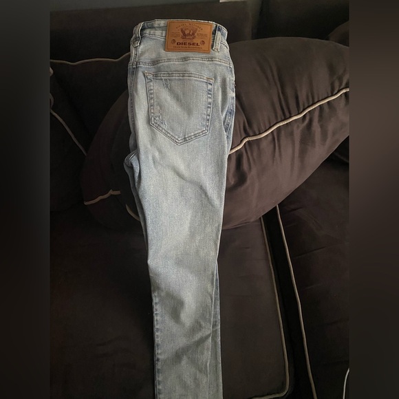 DIESEL®
D-Slandy High Rise
Skinny Jeans. New with tags - Picture 5 of 6